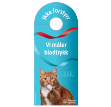 Stille, vi måler blodtrykk - Dørhenger